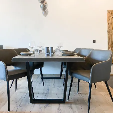Ferienhaus Exklusiv Wohnen In Hervorragender Lage Mit Privater Sauna, 3 Sz, 2 Bäder Und Terrasse Timmendorfer Strand