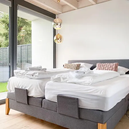 Exklusiv Wohnen In Hervorragender Lage Mit Privater Sauna, 3 Sz, 2 Bäder Und Terrasse Timmendorfer Strand