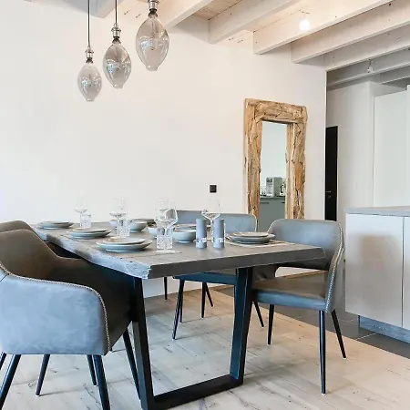 Exklusiv Wohnen In Hervorragender Lage Mit Privater Sauna, 3 Sz, 2 Bäder Und Terrasse Timmendorfer Strand