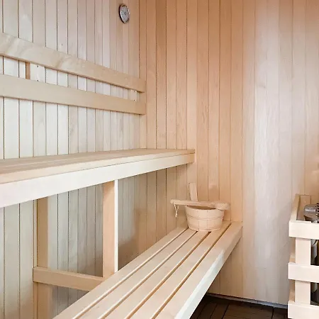 Exklusiv Wohnen In Hervorragender Lage Mit Privater Sauna, 3 Sz, 2 Bäder Und Terrasse * Timmendorfer Strand